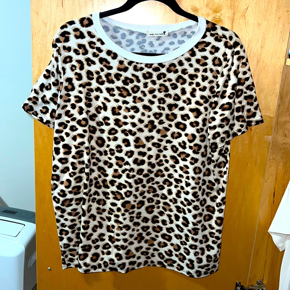 Leopard print t-shirt